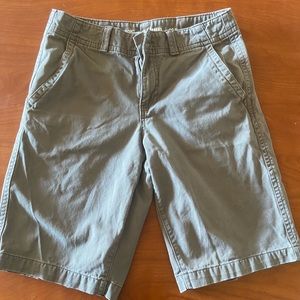 Urban pipeline flat front shorts